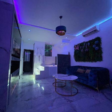 Le Blue Appartement Aubervilliers Buitenkant foto