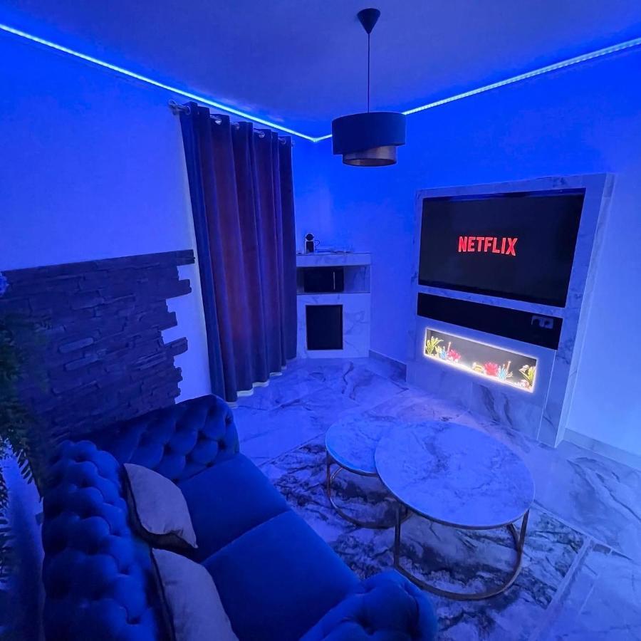 Le Blue Appartement Aubervilliers Buitenkant foto